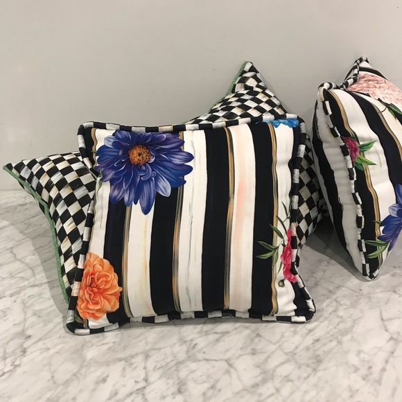Decorative Throw Pillows 18 x 18 Patterns:Black/White Check, Floral/Stripe/Check - Picture 2 of 8